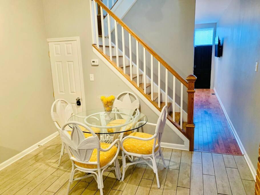 Upscale 2Bd/1.5Ba Townhome Mins To Jhh & Downtown Baltimore Kültér fotó